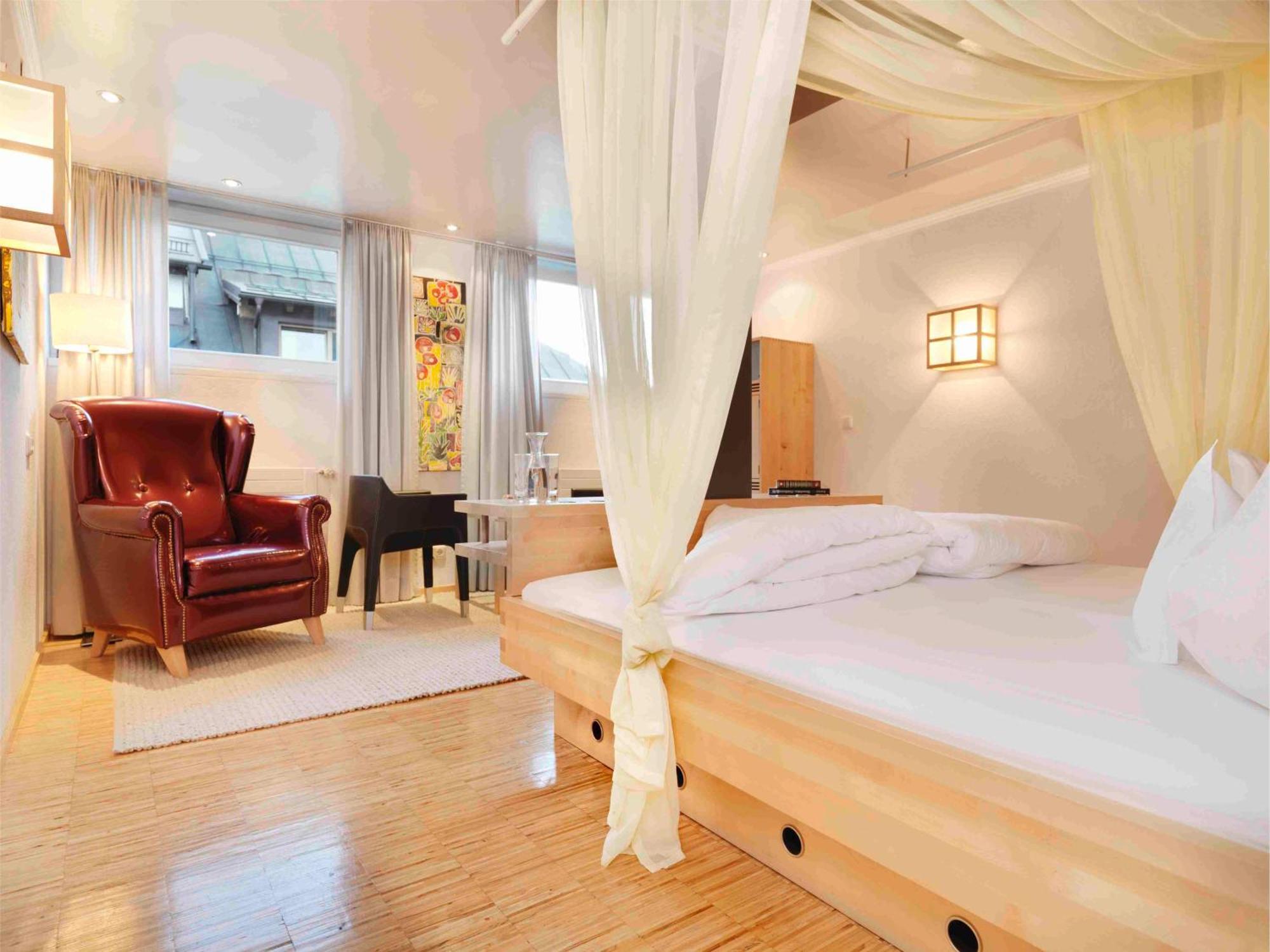 Hotel Goldener Adler - Im Sommer Silvretta Card Premium Inkludiert Ischgl Exterior photo