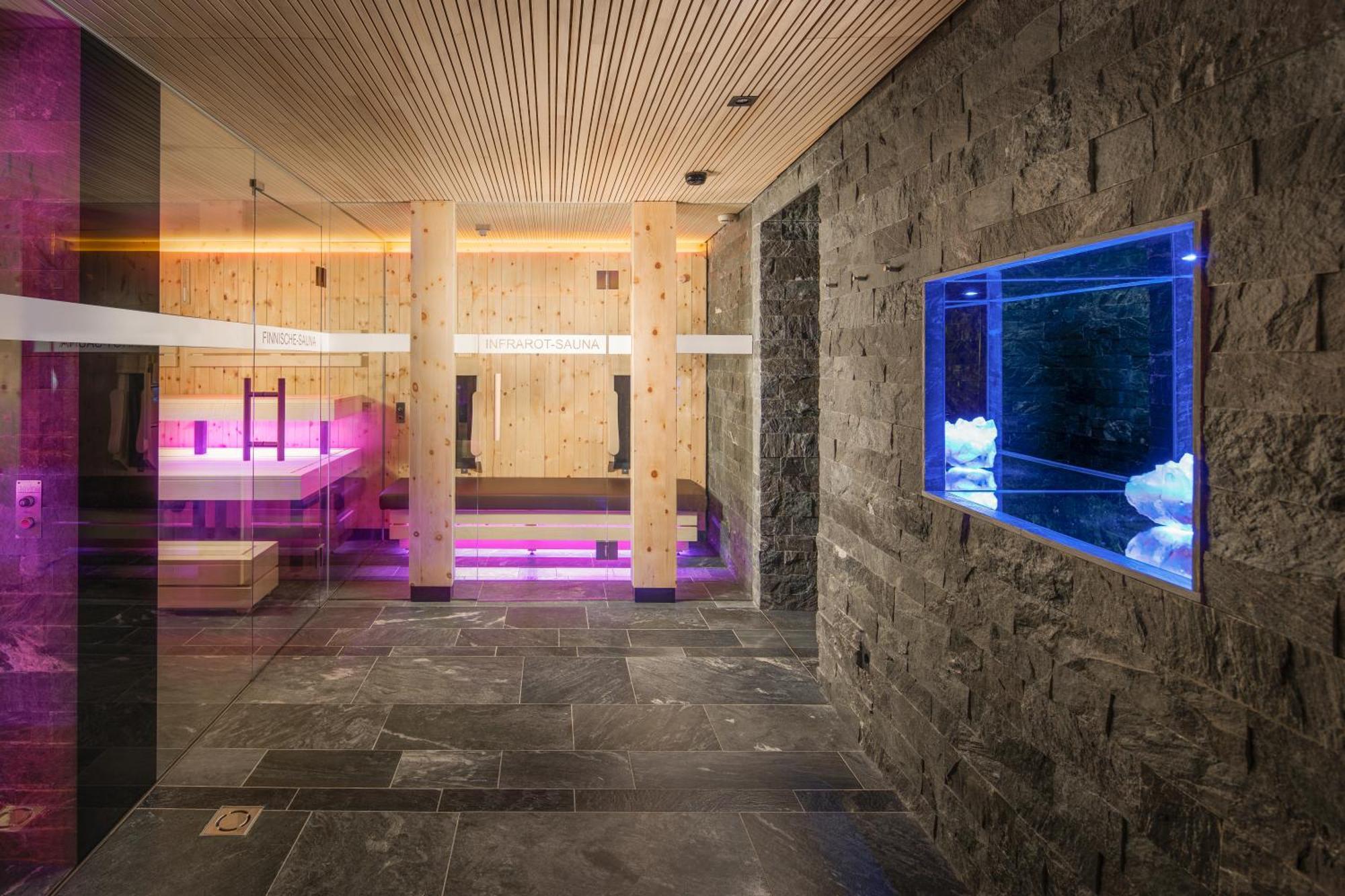 Hotel Goldener Adler - Im Sommer Silvretta Card Premium Inkludiert Ischgl Exterior photo