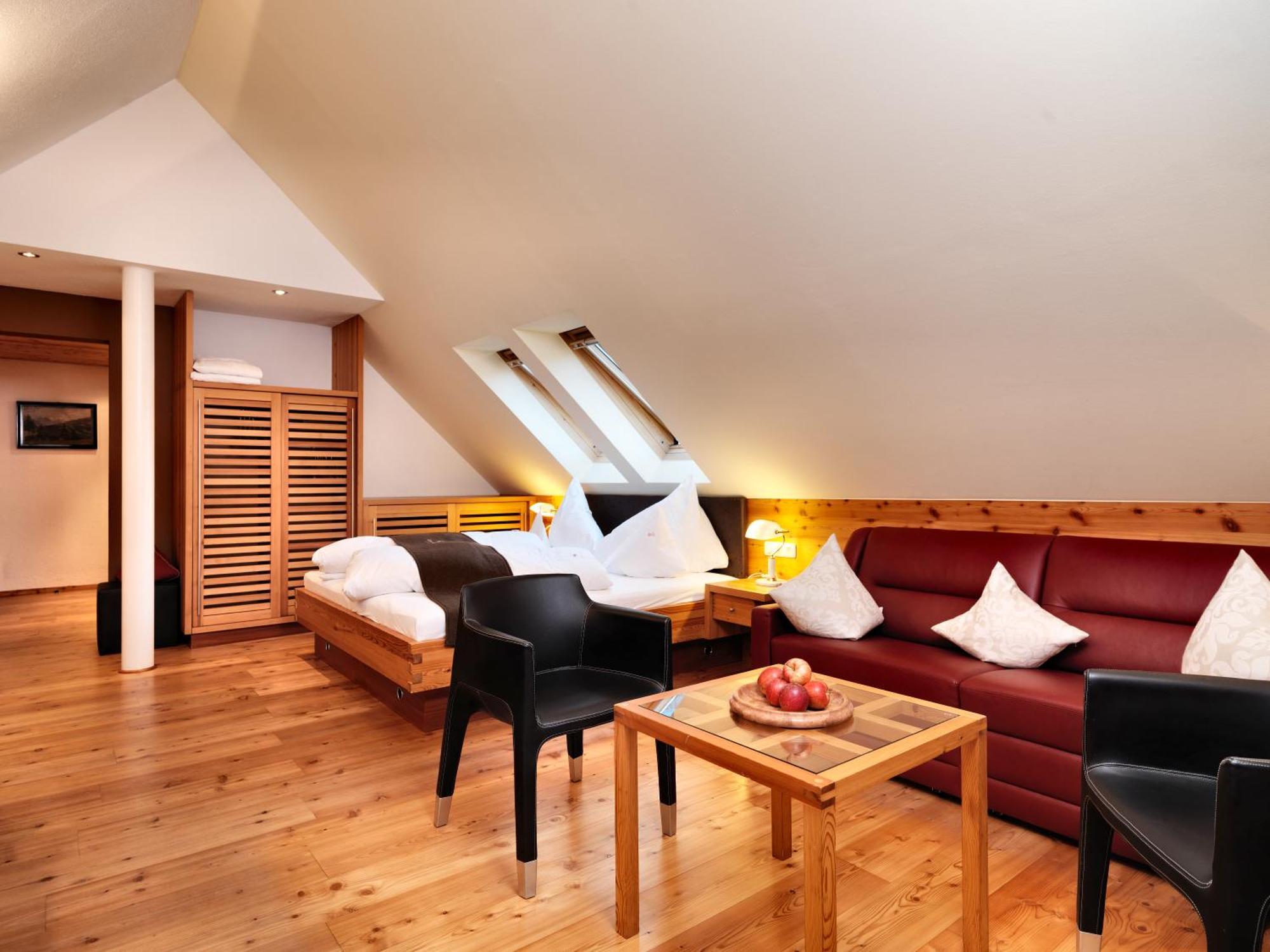 Hotel Goldener Adler - Im Sommer Silvretta Card Premium Inkludiert Ischgl Exterior photo