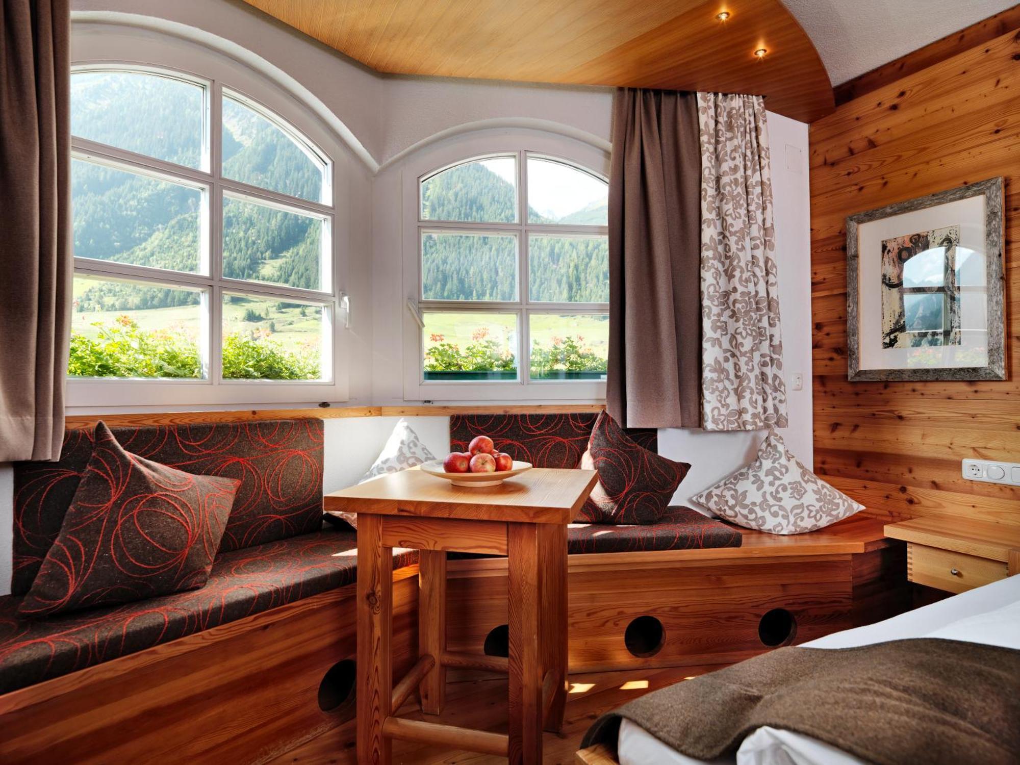 Hotel Goldener Adler - Im Sommer Silvretta Card Premium Inkludiert Ischgl Exterior photo